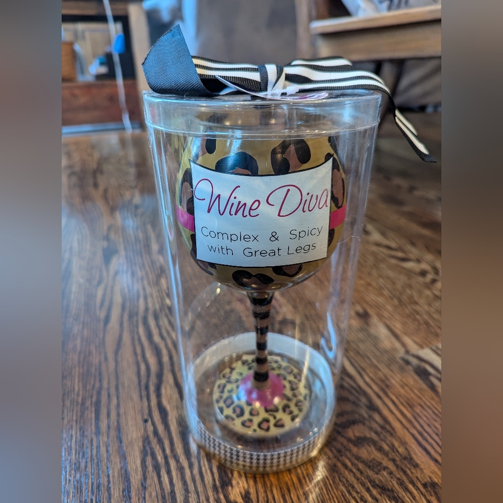 Mud Pie Wine Diva Leopard Print Wine Glass – Fun & Stylish